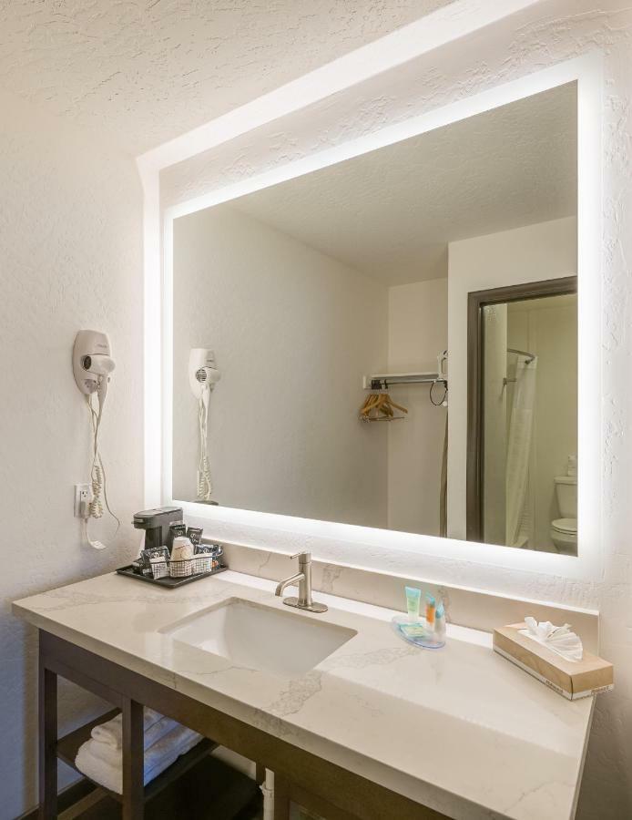 Lux Verde Hotel Котънууд Екстериор снимка